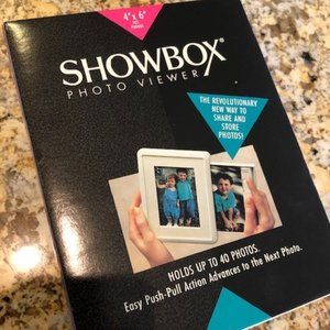 Burnes White Showbox Photo Viewer Holds 4" x 6" Size Photos